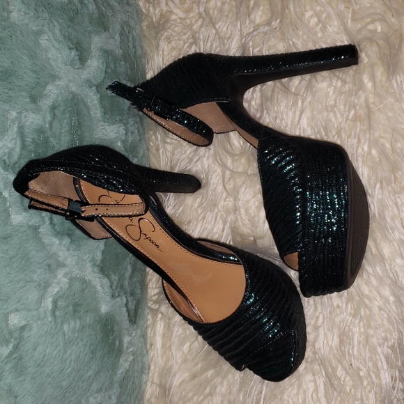 Jessica Simpson Shoes - Jessica Simpson Beeya Green Sparkly Platform Sandals